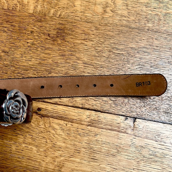 Brighton Brown Crocodile Embossed Silver Tone Rose Embellished Belt - M/L 32 - Picture 9 of 9